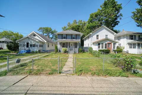 Exterior - 610 N State St, Jackson, MI 49202 photo 10 of 12