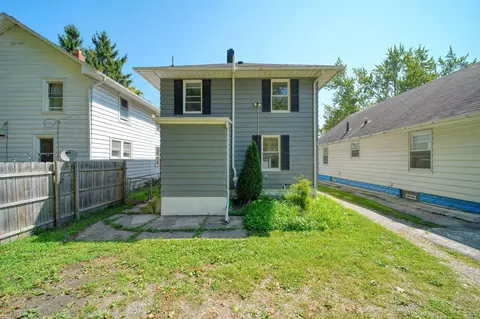 Exterior - 610 N State St, Jackson, MI 49202 photo 6 of 12