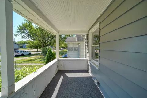Exterior - 610 N State St, Jackson, MI 49202 photo 4 of 12