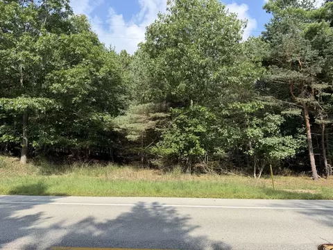 5698 Lake Harbor Rd, Muskegon, MI 49441