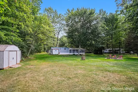 1530 Wolf Lake Dr, Baldwin, MI 49304 photo 38