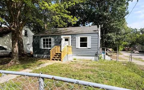 3036 7th St, Muskegon Heights, MI 49444