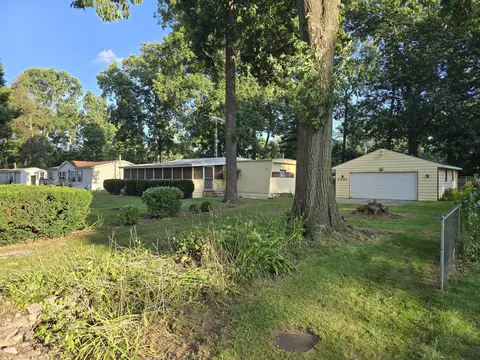 Exterior - 7991 Ivan Dr, Parma, MI 49269 photo 27 of 28
