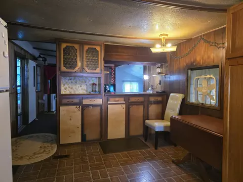 Kitchen - 7991 Ivan Dr, Parma, MI 49269 photo 1 of 4