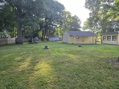 Exterior - 7991 Ivan Dr, Parma, MI 49269 photo 18 of 28