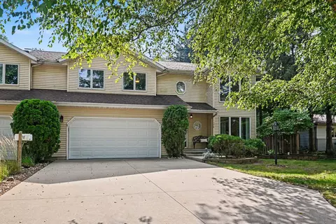 776 N Shore Dr, South Haven, MI 49090