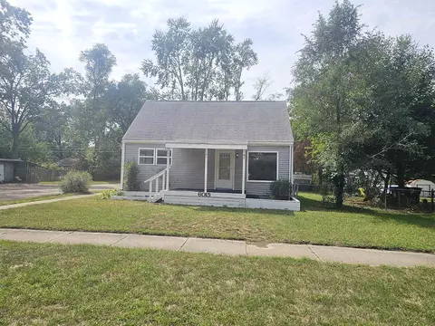 6015 Herbert St, Westland, MI 48185
