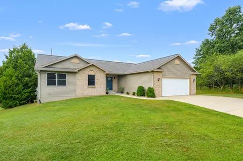 50360 29 12 St, Paw Paw, MI 49079