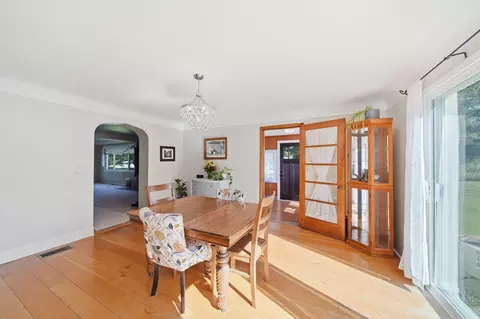 Dining - 7621 Coon Hill Rd, Munith, MI 49259 photo 2 of 3