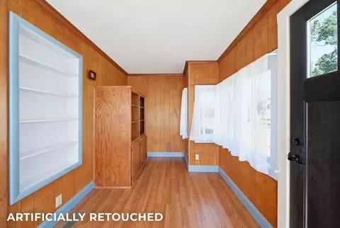 Living - 7621 Coon Hill Rd, Munith, MI 49259 photo 6 of 6
