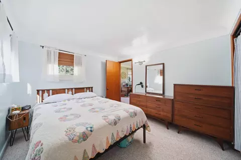 Bedroom - 7621 Coon Hill Rd, Munith, MI 49259 photo 1 of 8