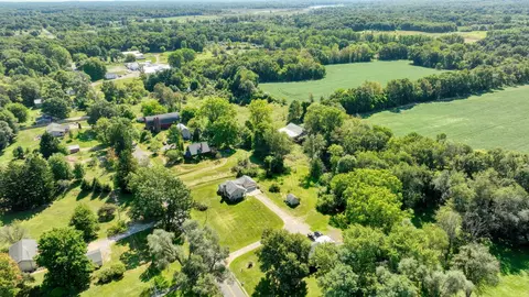View/Area - 7621 Coon Hill Rd, Munith, MI 49259 photo 4 of 9