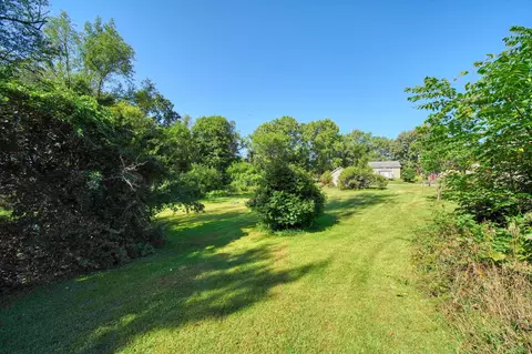 Exterior - 7621 Coon Hill Rd, Munith, MI 49259 photo 15 of 27