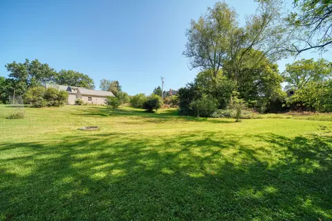 Exterior - 7621 Coon Hill Rd, Munith, MI 49259 photo 12 of 27