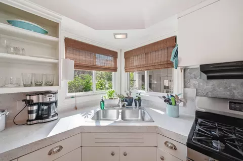 Kitchen - 7621 Coon Hill Rd, Munith, MI 49259 photo 2 of 3