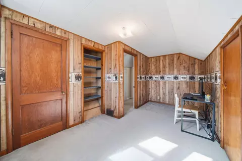Bedroom - 7621 Coon Hill Rd, Munith, MI 49259 photo 6 of 8