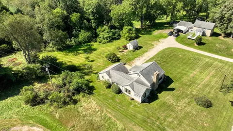 View/Area - 7621 Coon Hill Rd, Munith, MI 49259 photo 1 of 9