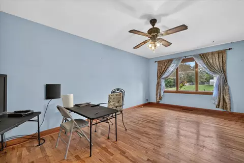 Living - 3124 Earl Dr, Spring Arbor, MI 49283 photo 1 of 2
