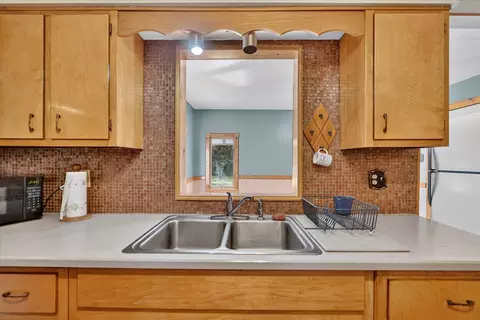Kitchen - 3124 Earl Dr, Spring Arbor, MI 49283 photo 4 of 4