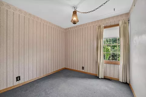 Bedroom - 3124 Earl Dr, Spring Arbor, MI 49283 photo 6 of 7
