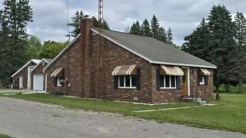4256 E Wealthy St, Fountain, MI 49410