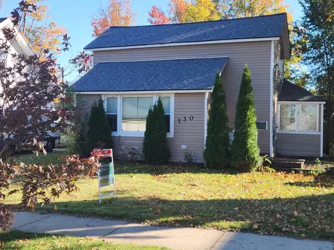 130 E Sycamore St, Wayland, MI 49348