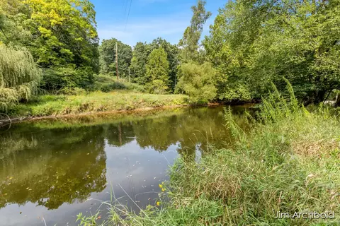 benzel ct, Hastings, MI 49058
