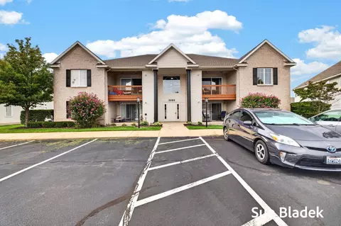3089 E Crystal Waters Dr #8, Holland, MI 49424