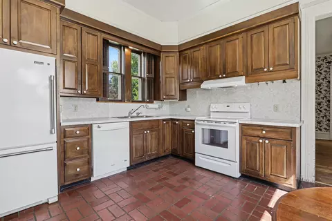 Kitchen - 313 W Front St, Buchanan, MI 49107 photo 3 of 3