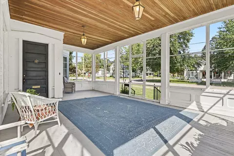 Exterior - 313 W Front St, Buchanan, MI 49107 photo 5 of 10