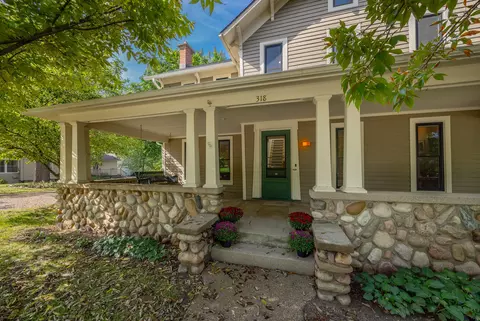 318 Ann Arbor St, Manchester, MI 48158