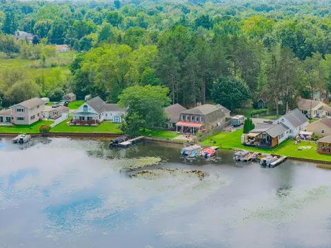 View/Area - 5065 Pine Dr, Jackson, MI 49201 photo 7 of 11