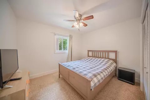 Bedroom - 5065 Pine Dr, Jackson, MI 49201 photo 1 of 8