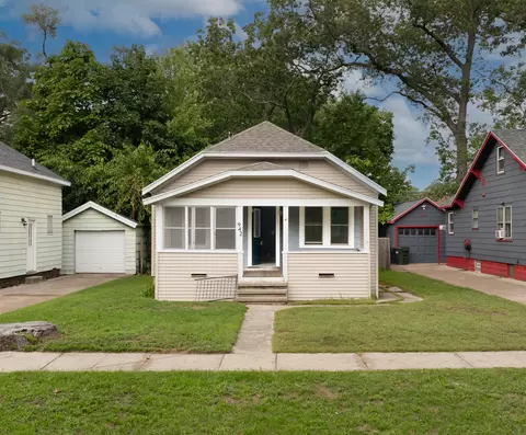 942 Ada Ave, Muskegon, MI 49442