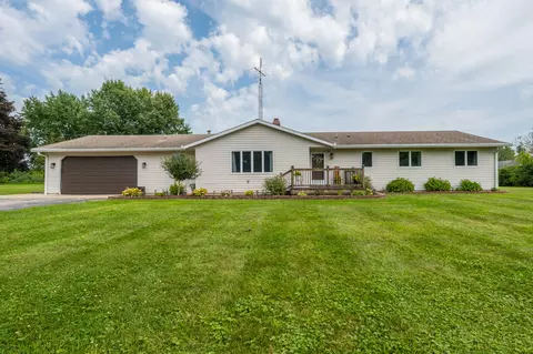 13639 S Three Oaks Rd, Sawyer, MI 49125