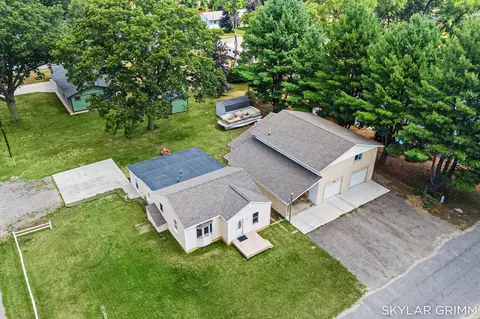 5690 Olsen Ave, Muskegon, MI 49442