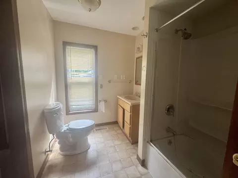Bath - 515 E North St, Jackson, MI 49202 photo 1 of 2