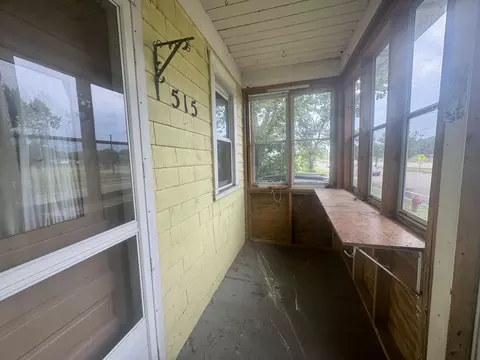 Exterior - 515 E North St, Jackson, MI 49202 photo 2 of 4