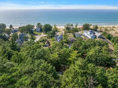 View/Area - 56 S Lighthouse Dr, Mears, MI 49436 photo 2 of 3