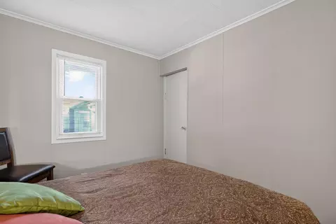 Bedroom - 3533 E Gordon Dr, Spring Arbor, MI 49283 photo 6 of 8