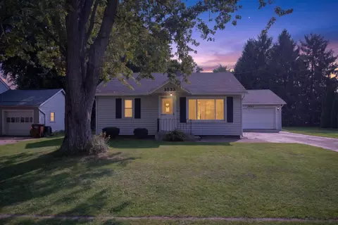 Exterior - 3533 E Gordon Dr, Spring Arbor, MI 49283 photo 1 of 14