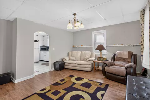 Living - 3533 E Gordon Dr, Spring Arbor, MI 49283 photo 1 of 2