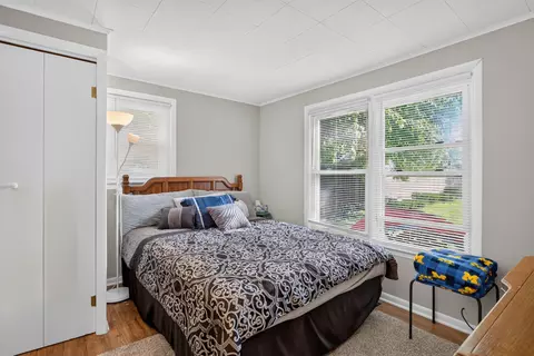 Bedroom - 3533 E Gordon Dr, Spring Arbor, MI 49283 photo 1 of 8