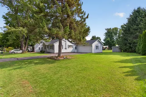 Exterior - 3533 E Gordon Dr, Spring Arbor, MI 49283 photo 7 of 14