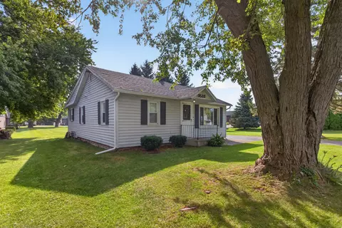 Exterior - 3533 E Gordon Dr, Spring Arbor, MI 49283 photo 6 of 14