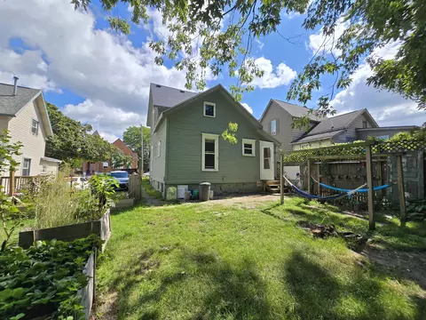 Exterior - 502 S Elm Ave, Jackson, MI 49203 photo 9 of 11