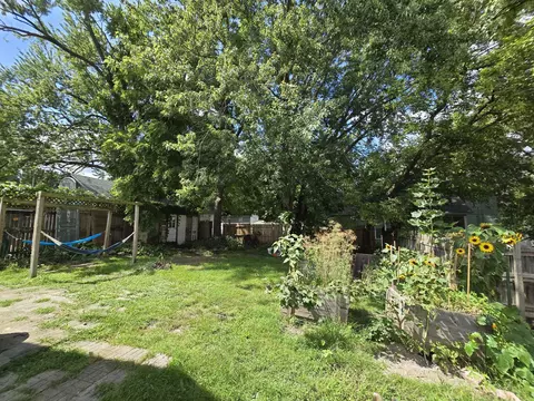 Exterior - 502 S Elm Ave, Jackson, MI 49203 photo 8 of 11