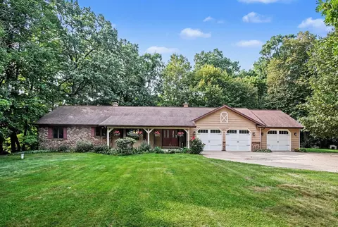 986 Luce St SW, Grand Rapids, MI 49534