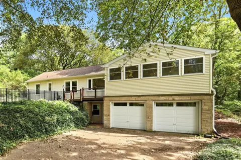1205 Pinehurst Blvd, Kalamazoo, MI 49006