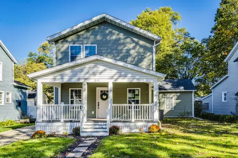 511 Oak St, Niles, MI 49120